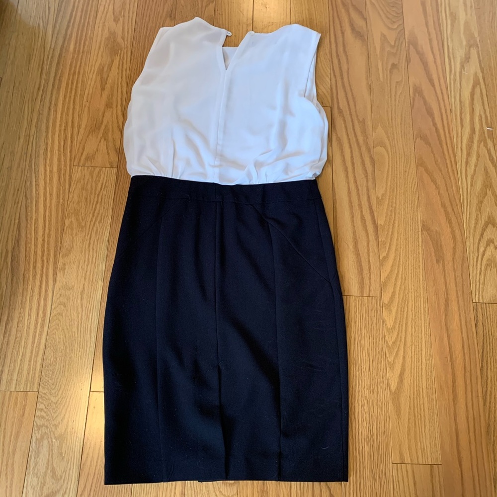 ATMOSPHERE DRESS - Picture 2 of 6